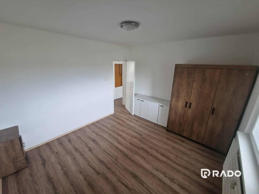 RentHub | 3i byt s loggiou | Smetanov Háj | Dunajská Streda - 8