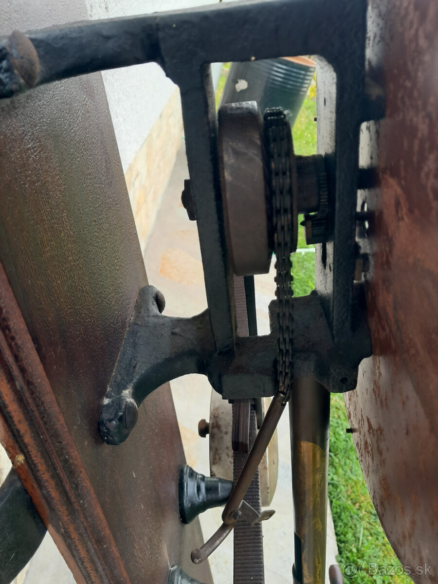 Stroj na testování pružnosti příze. John Nesbitt ltd Manches - 8