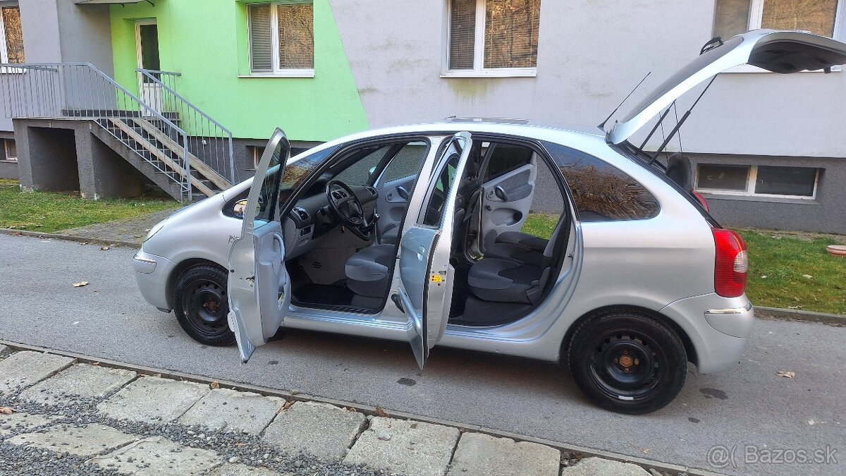 Predám Citroën Xsara Picasso 1,6- 16V - 8