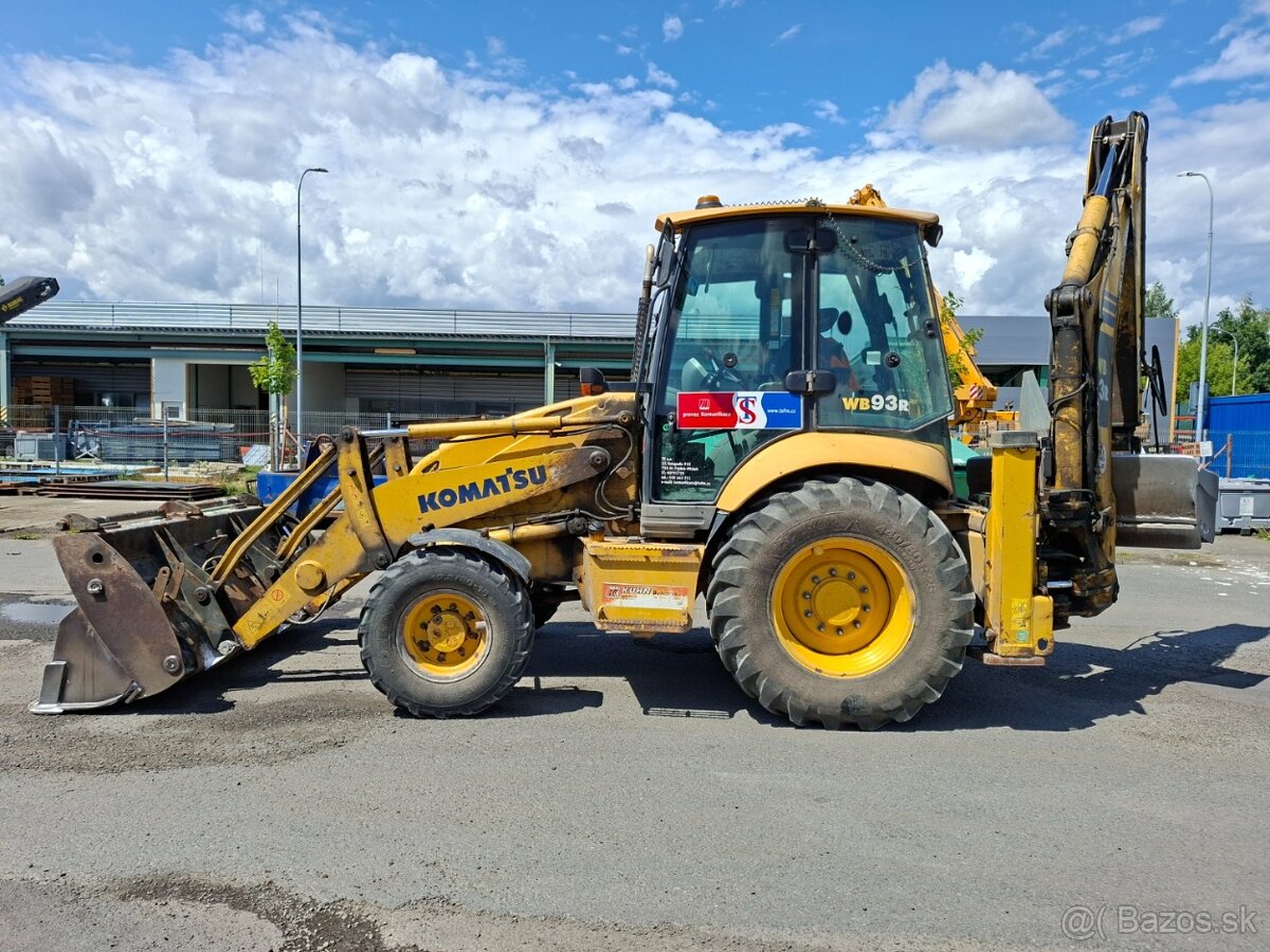 KOMATSU WB93R 4X4 - 8