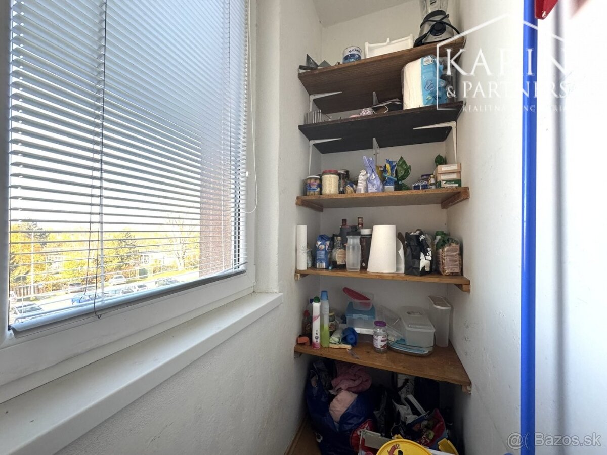 NA PRENÁJOM ZARIADENÝ 1i BYT V MESTE HOLÍČ - 8