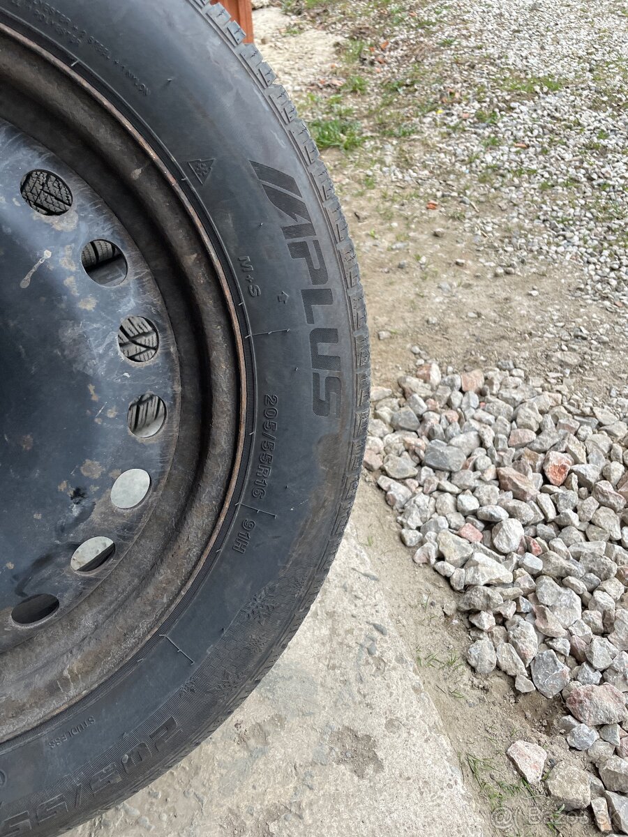 Zimné 205/55 r 16 - 8