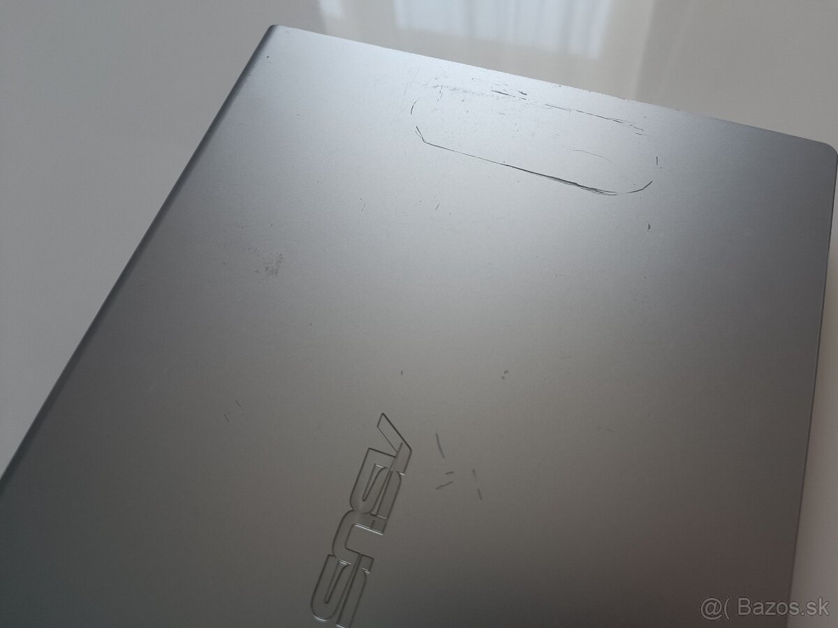 Asus M409B - 8