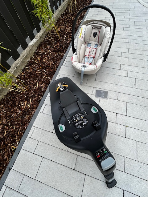 Cybex Cloud Z I-Size FERRARI - 8