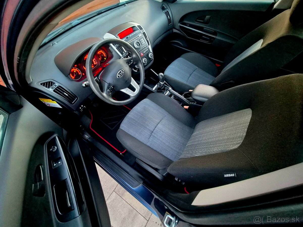Kia Ceed 1.4 Benzín (2011) - 94 tis. km - 8