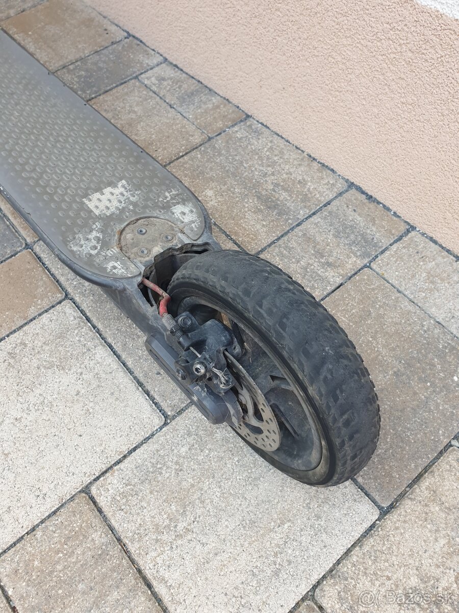Elektro kolobežka XIAOMI - 8