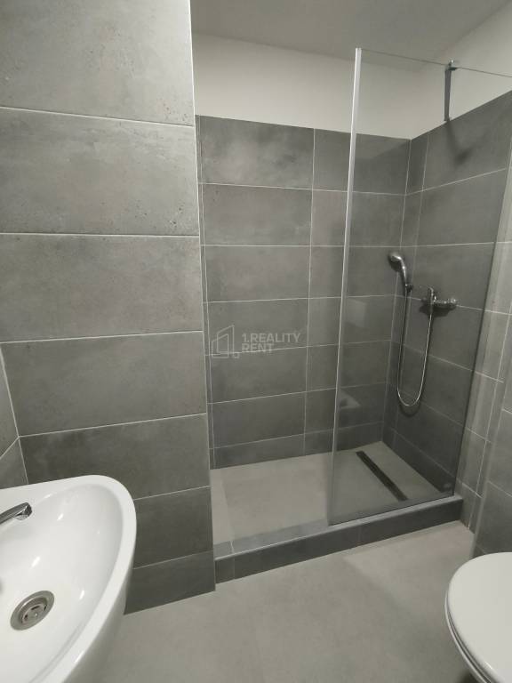 Prenájom : Dvojkancelária so zázemím v adminis.budove v Žili - 8