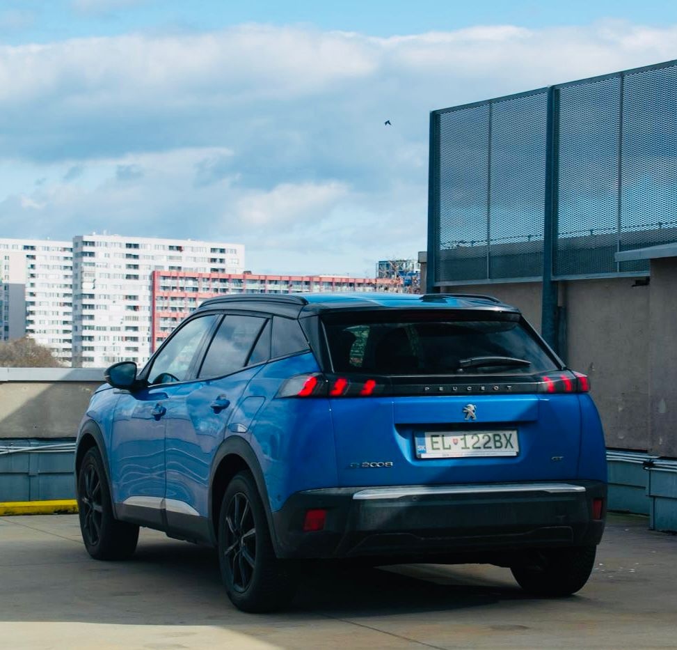 Peugeot 2008 GT - 8