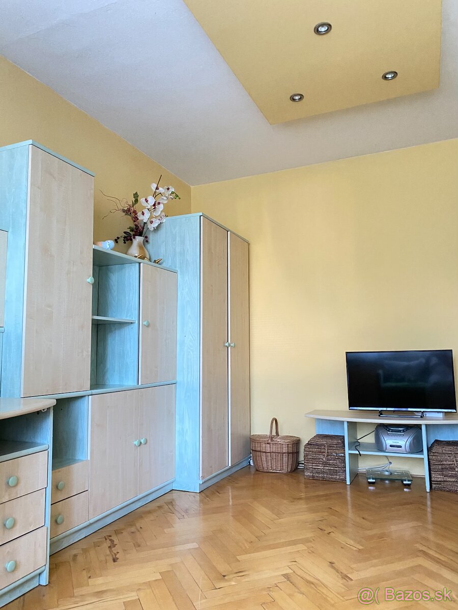 Na predaj 3-izbový byt - Vlčince, Tulská ul. - 8