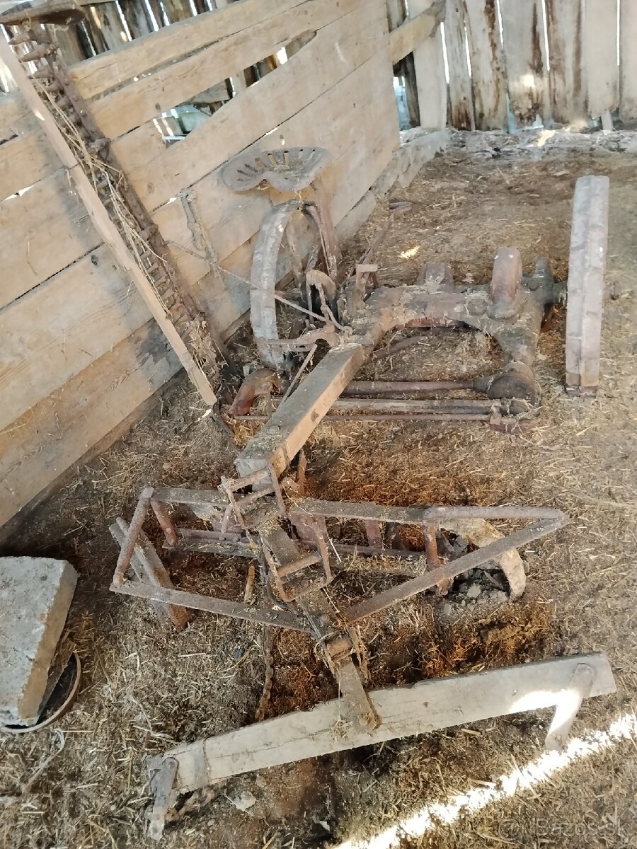 Stare historicke stroje/naradie - 8