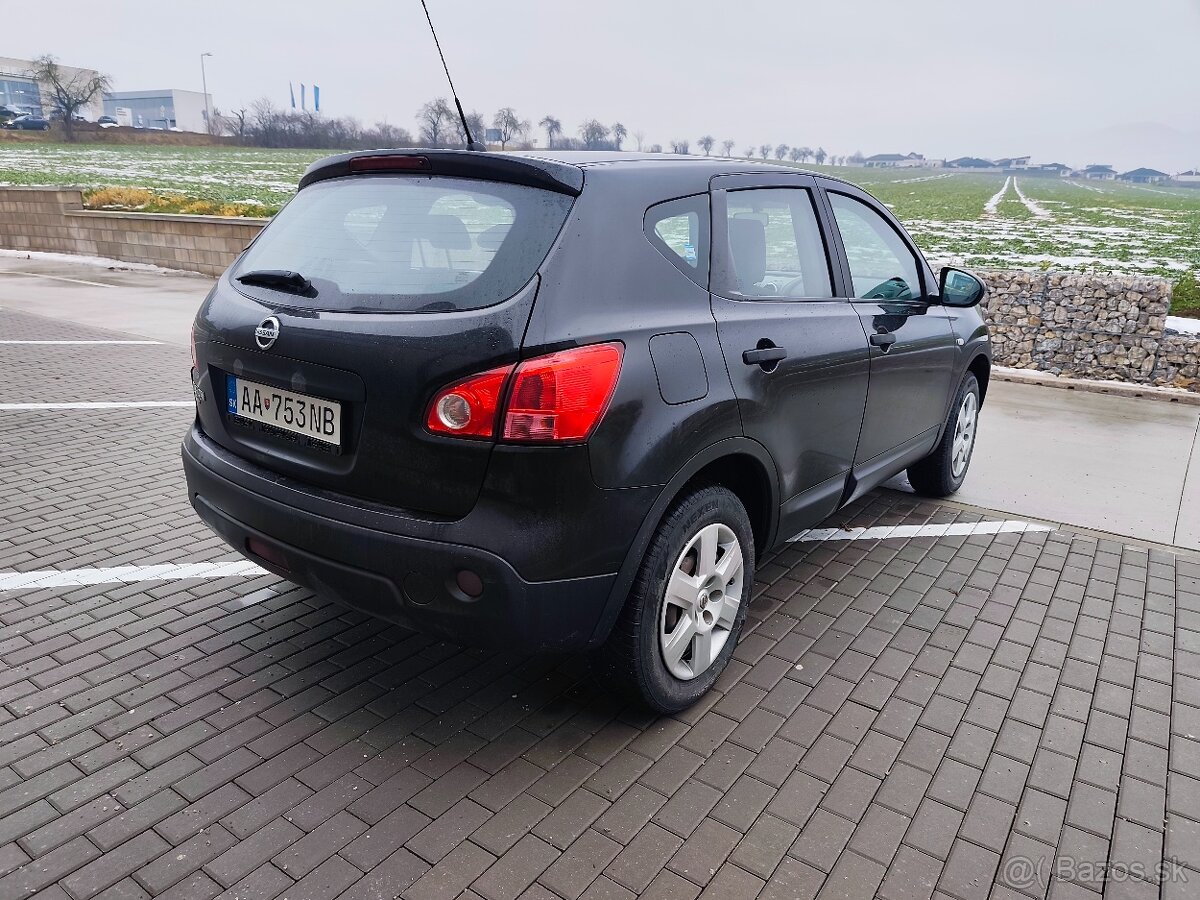 Nissan Qashqai 1.6 - 8
