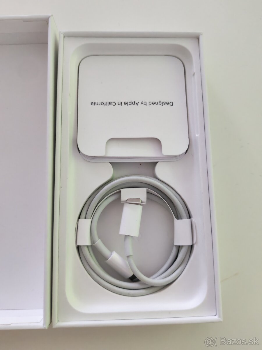 IPhone Se (2022) - 8