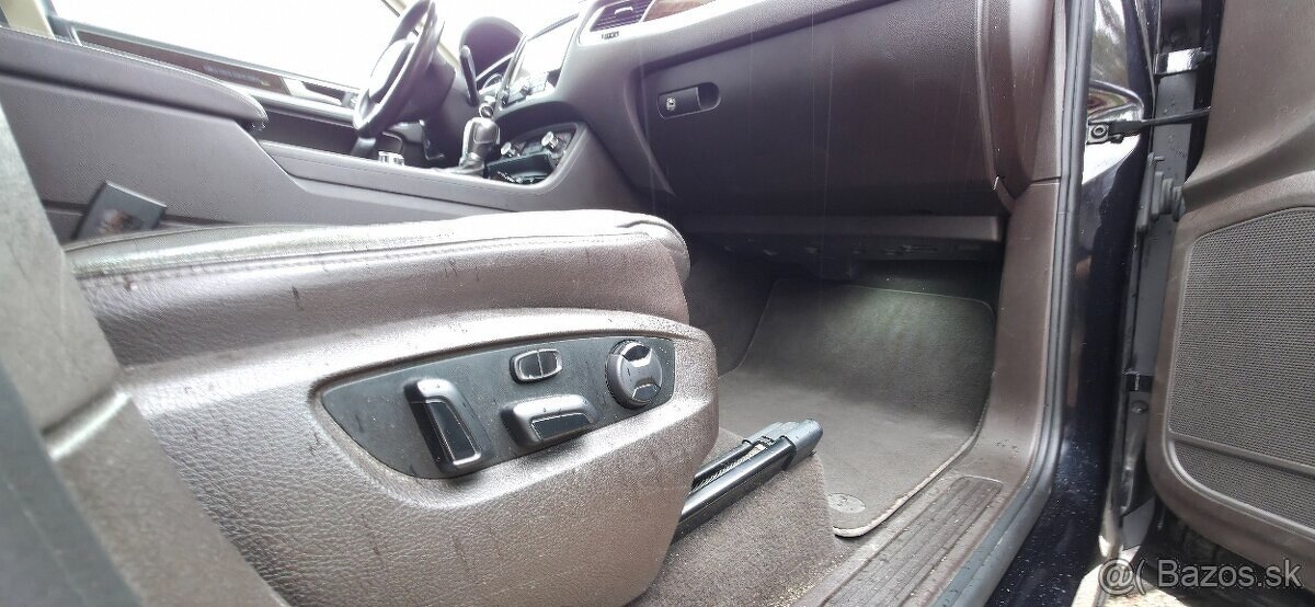 Predám Volkswagen Touareg 3.0. TDI - 8