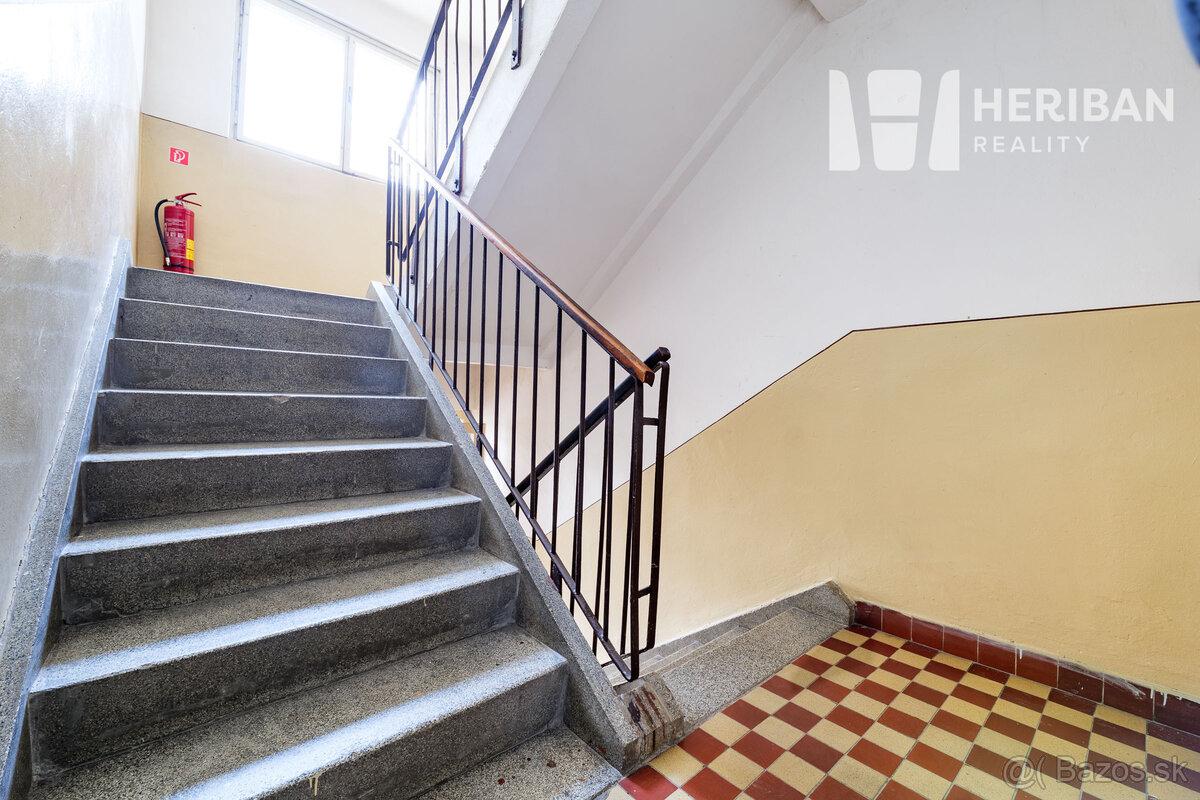 2 izb.tehlový byt, 59m2, ul. 1.Mája, Revúca - 8