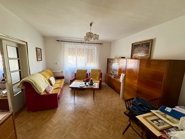 Na predaj rodinný dom Dvory nad Žitavou - 8