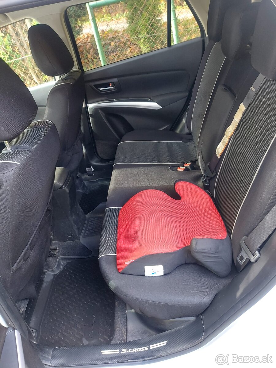 Suzuki SX4 S-Cross Hatchback 103kw MT6 - 8