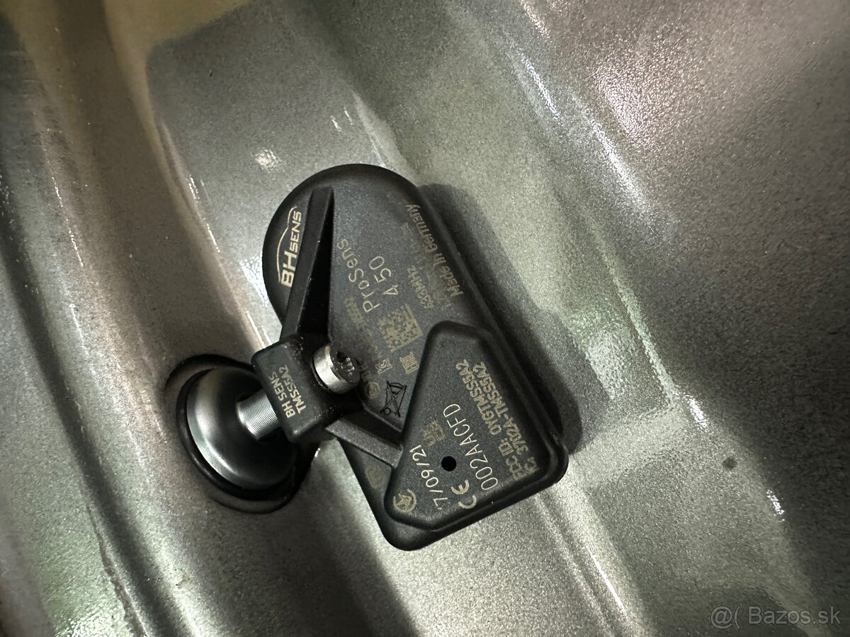 5x112 R17 7,5J ET38 CMS C22 Titan Gloss - 8