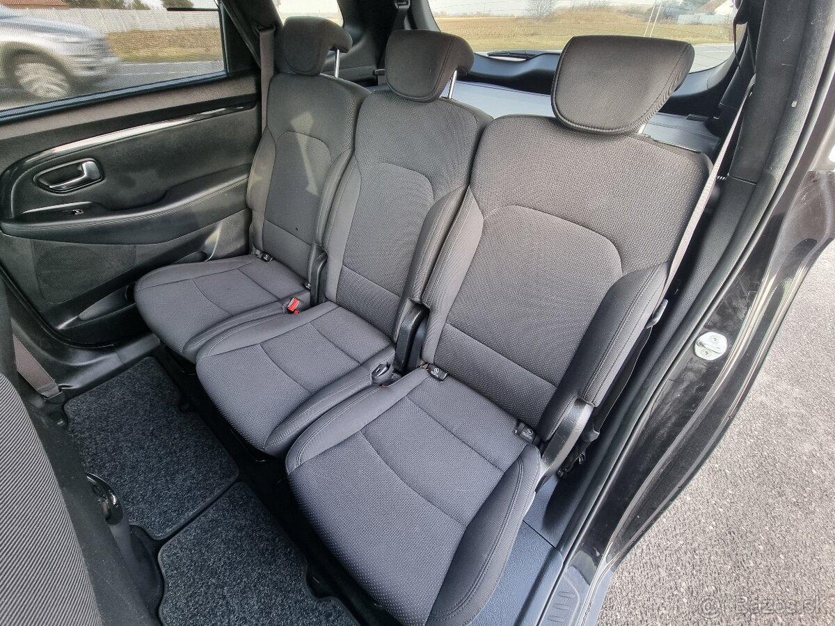 Kia Carens 1.7 CRDi EX 7m za 5.990 € - 8