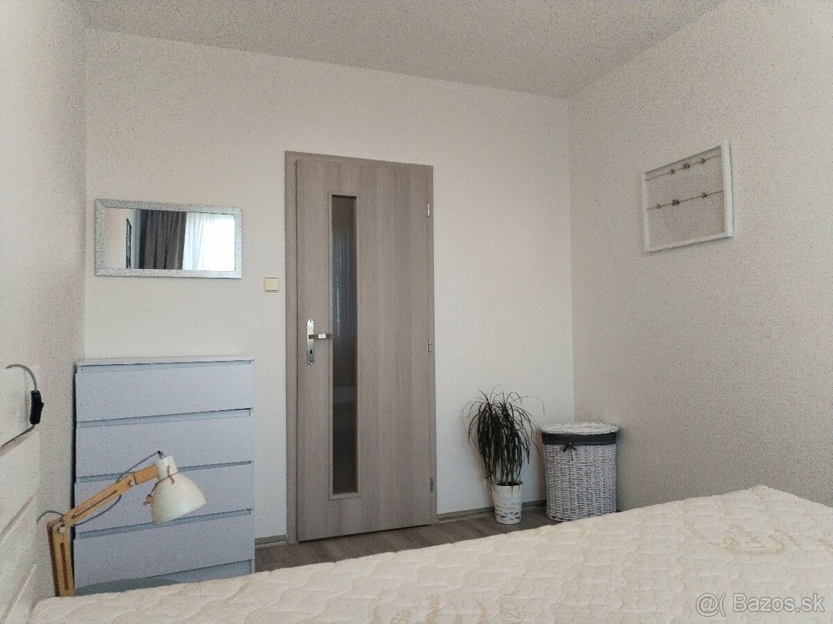 Zariadený 1,5i byt, Košice (Terasa) - 8