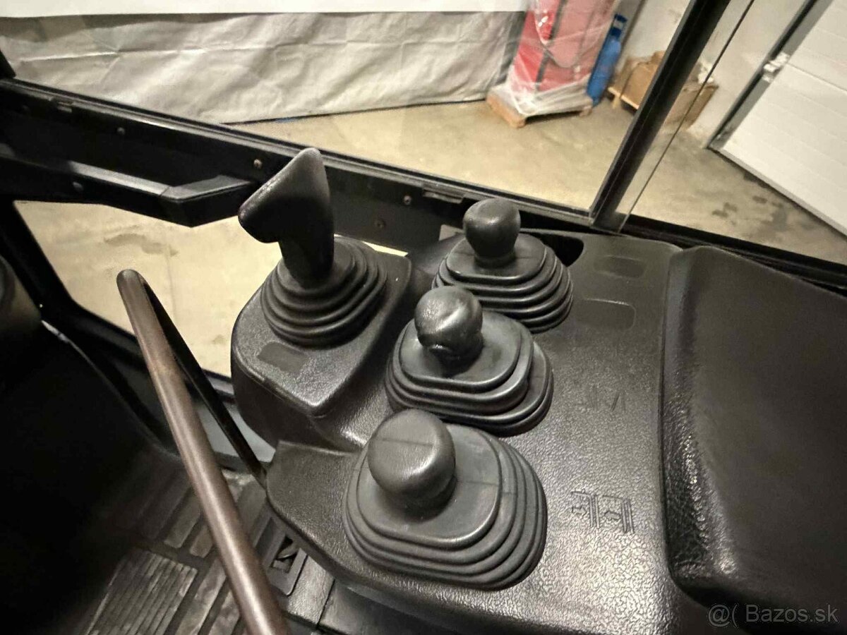 Vysokozdvižný vozík Toyota 8FGCU25 LPG - 8