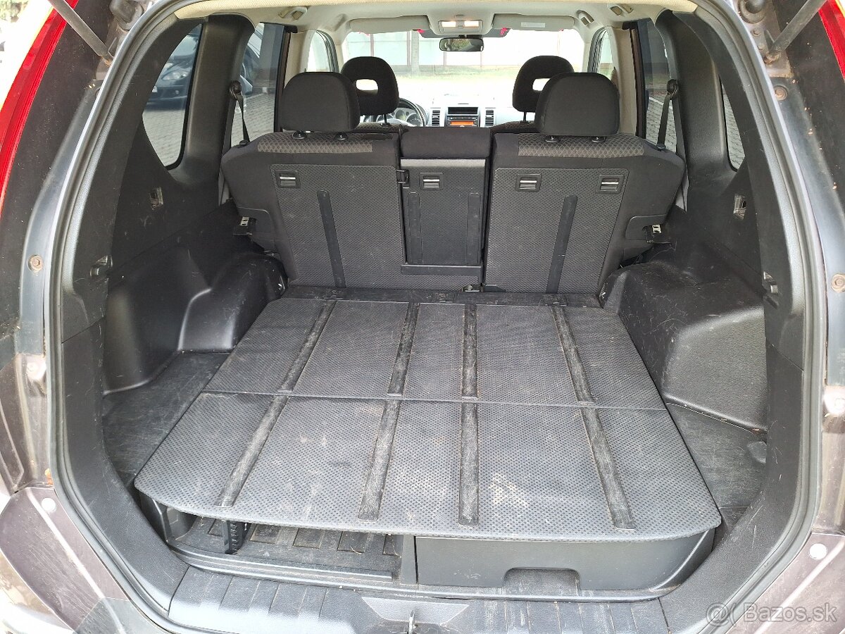 Nissan X-Trail T31 2,5 benzín - 8