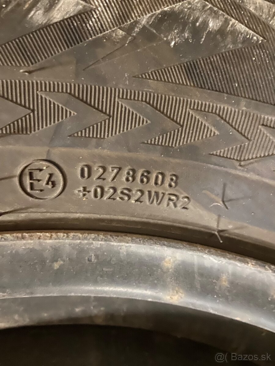 Predám zimnú sadu kolies 215/70 R16 Nokian Weatherproof - 8