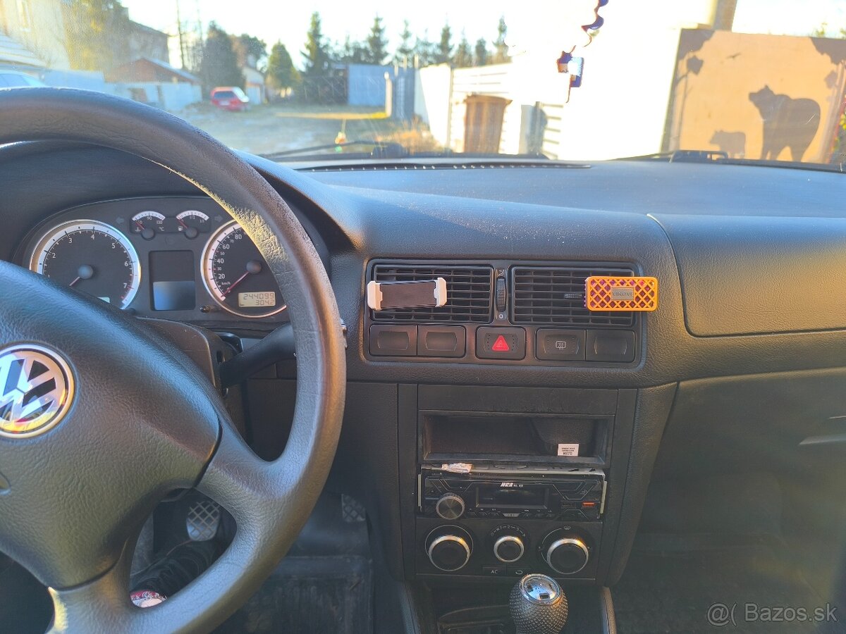 Volkswagen golf IV - 8