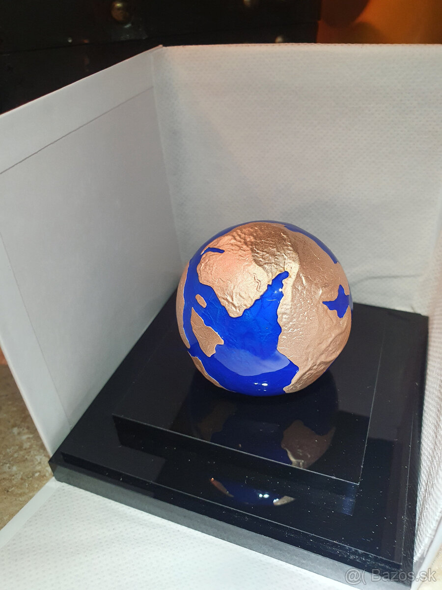 BLUE MJedinečná investičná minca - Zemeguľa - 8