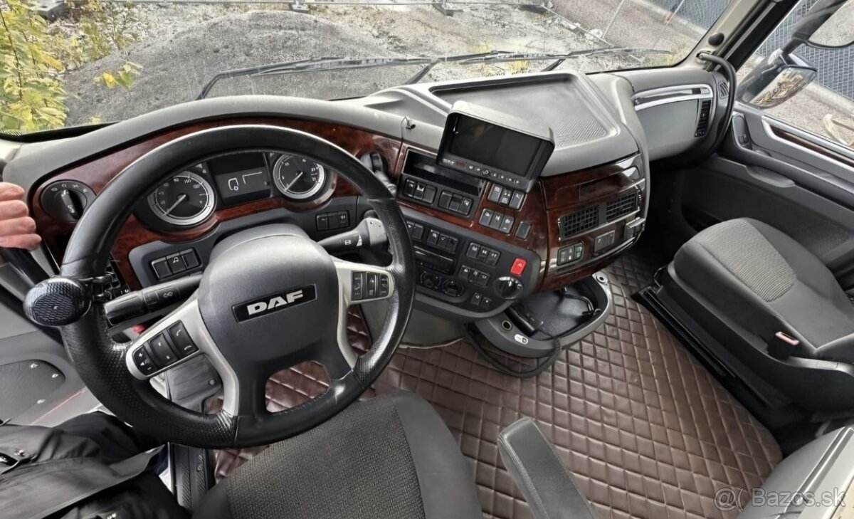 Sklápěč DAF XF510, 8x4 TRIDEM, r.v. 2017, 410.500 km - 8