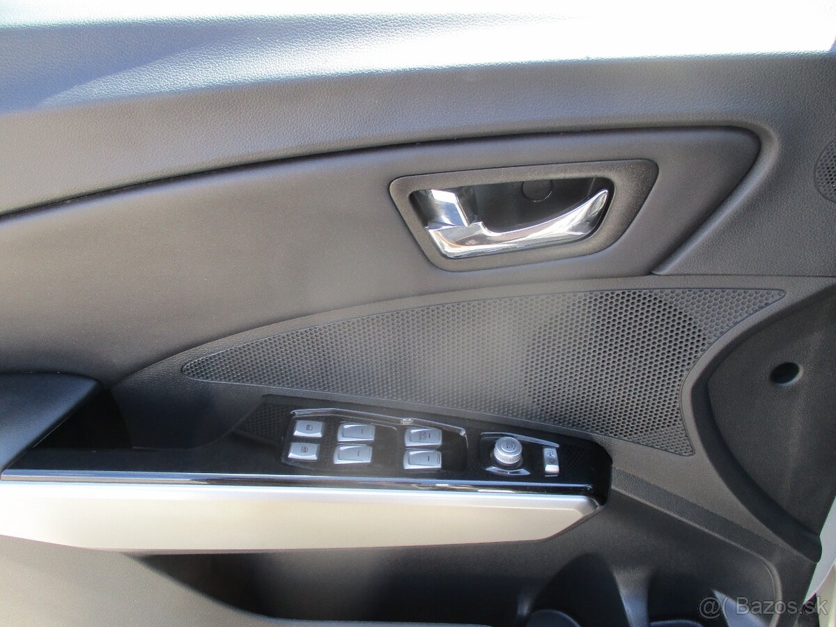 SSANGYONG TIVOLI 1,6e-XDi kamera ESP 2019 - 8