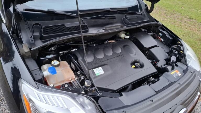 Ford Kuga, 2.0 diesel, 4x4, r.2008, s ťažným zariadením - 8