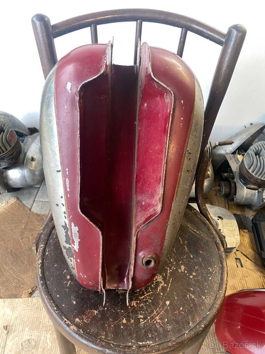 Nádrž Jawa 250/350 panelka kyvačka - 8