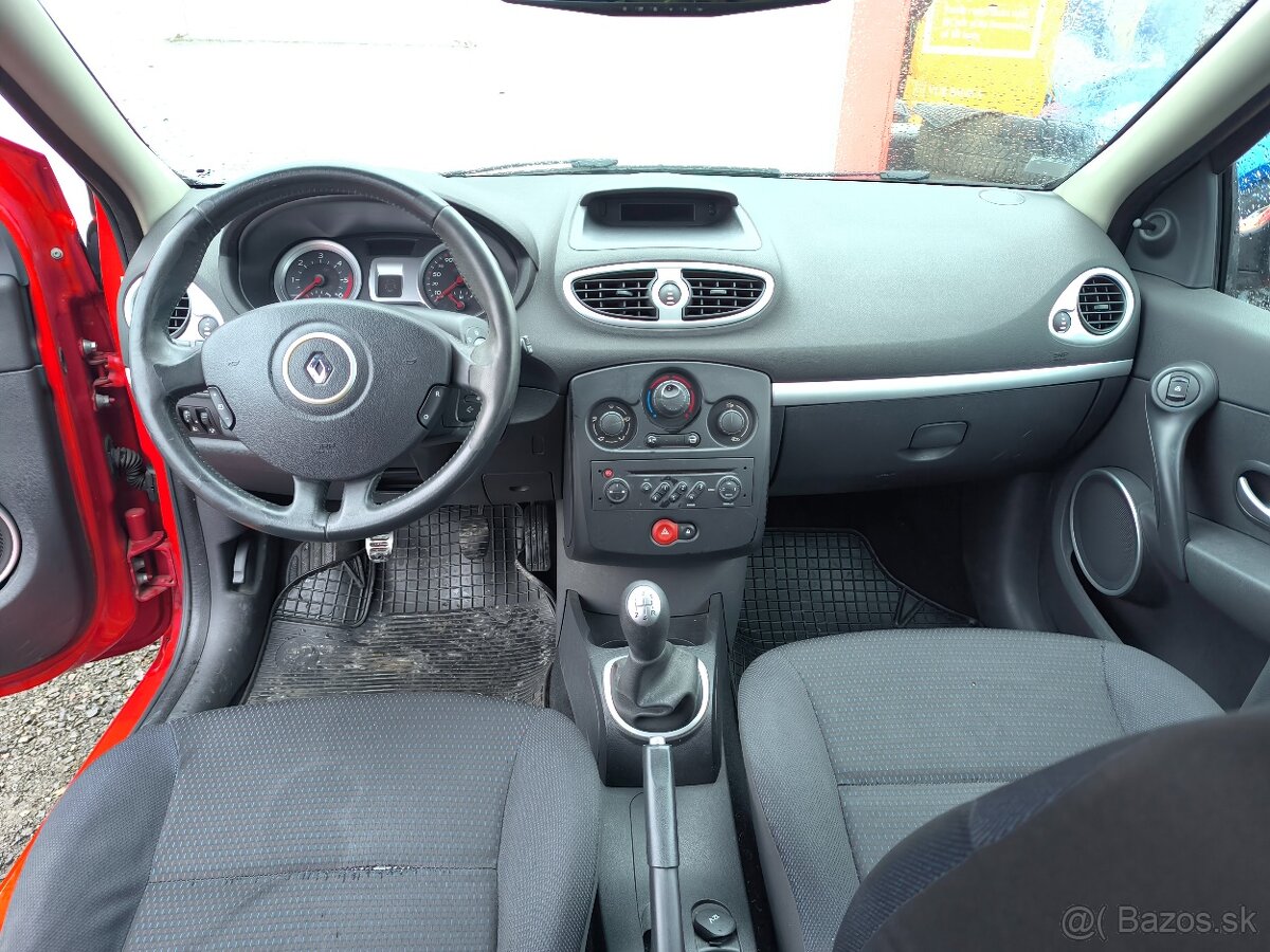 Renault Clio 1.5 dCi - 8