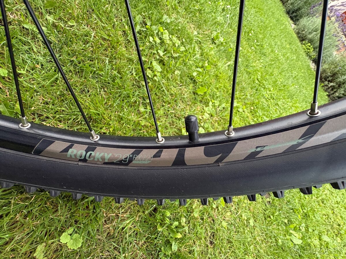 Apache Tuwan 29” - 8
