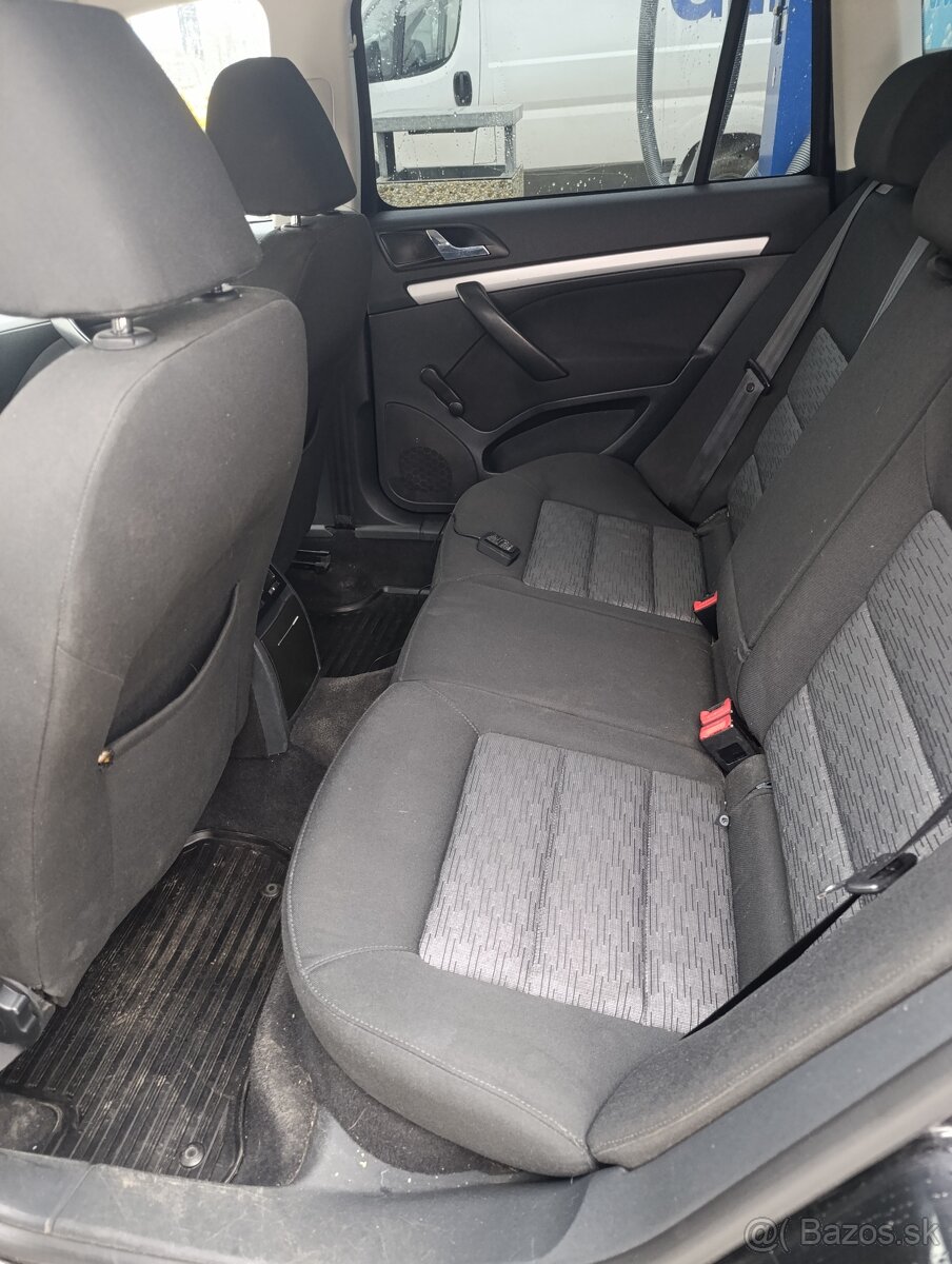 Škoda Octavia 2 combi facelift 1.6.tdi - 8