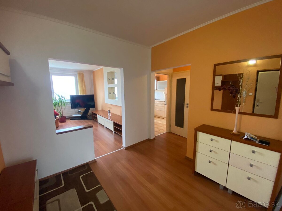 Prenájom 3 izbového bytu - 8