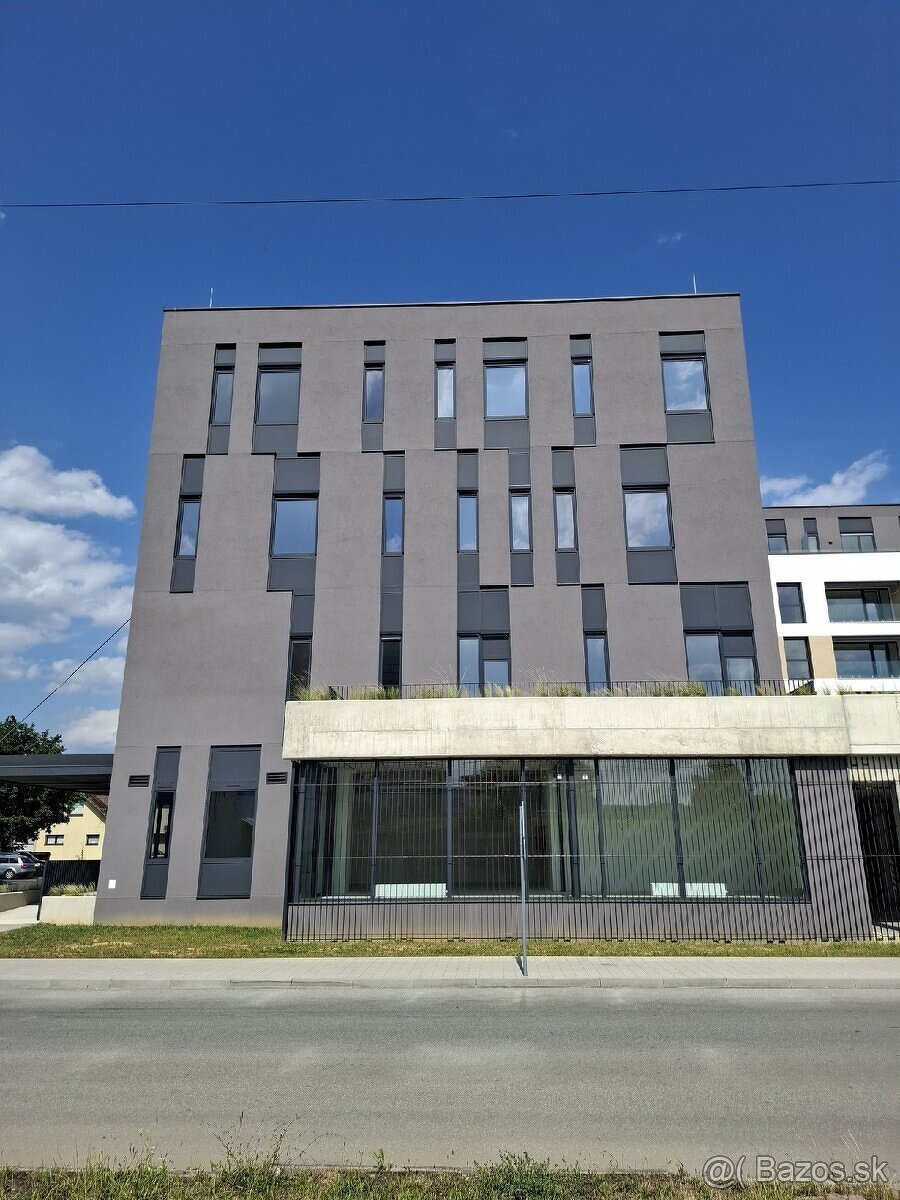 ✔️Obchodné priestory pre Vaše podnikanie -TOP LOKALITA - 8