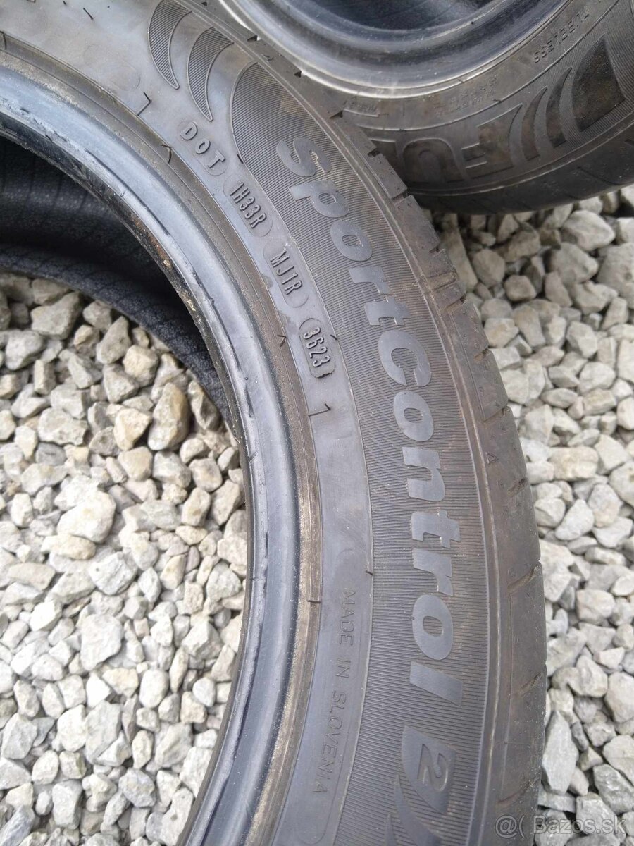 215/55 R 17 letné. - 8