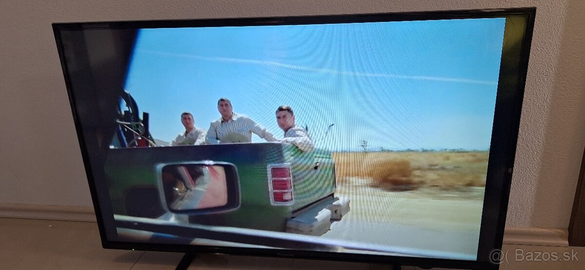 LCD televízor Panasonic 107 cm (42") - 8