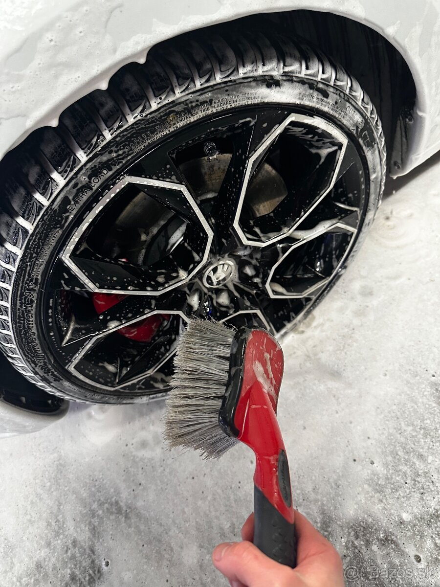 Škoda extreme R19 - 8