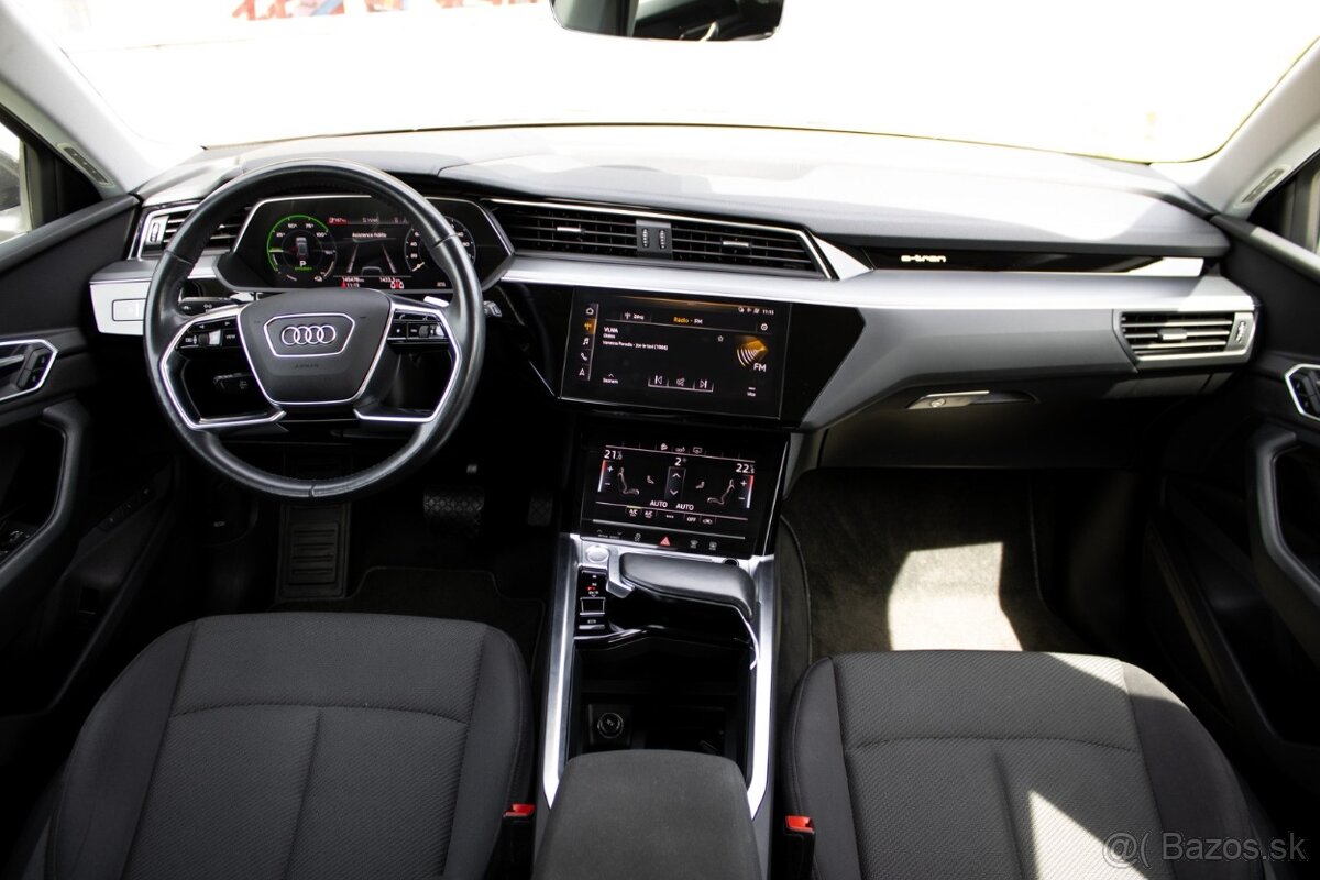 Audi E-tron 50 quattro Advanced 2019 - 8