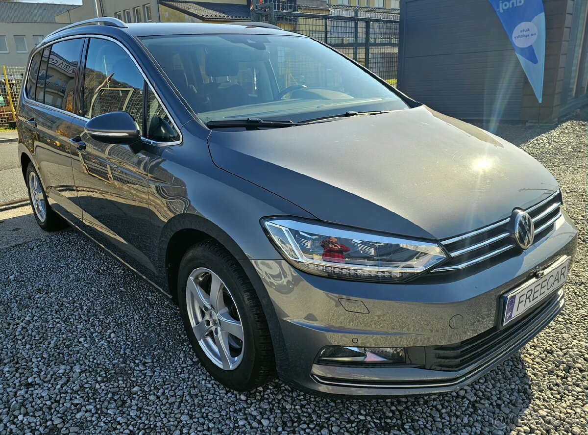 Volkswagen Touran 2.0 TDi Highline DSG - 8