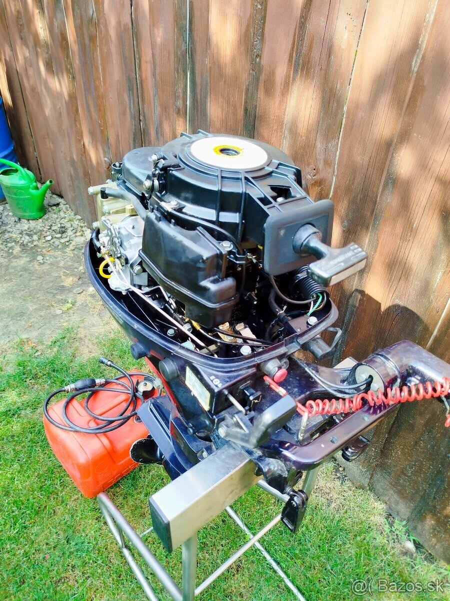 ZÁVESNÝ LODNÝ MOTOR TOHATSU 9.8HP - 8