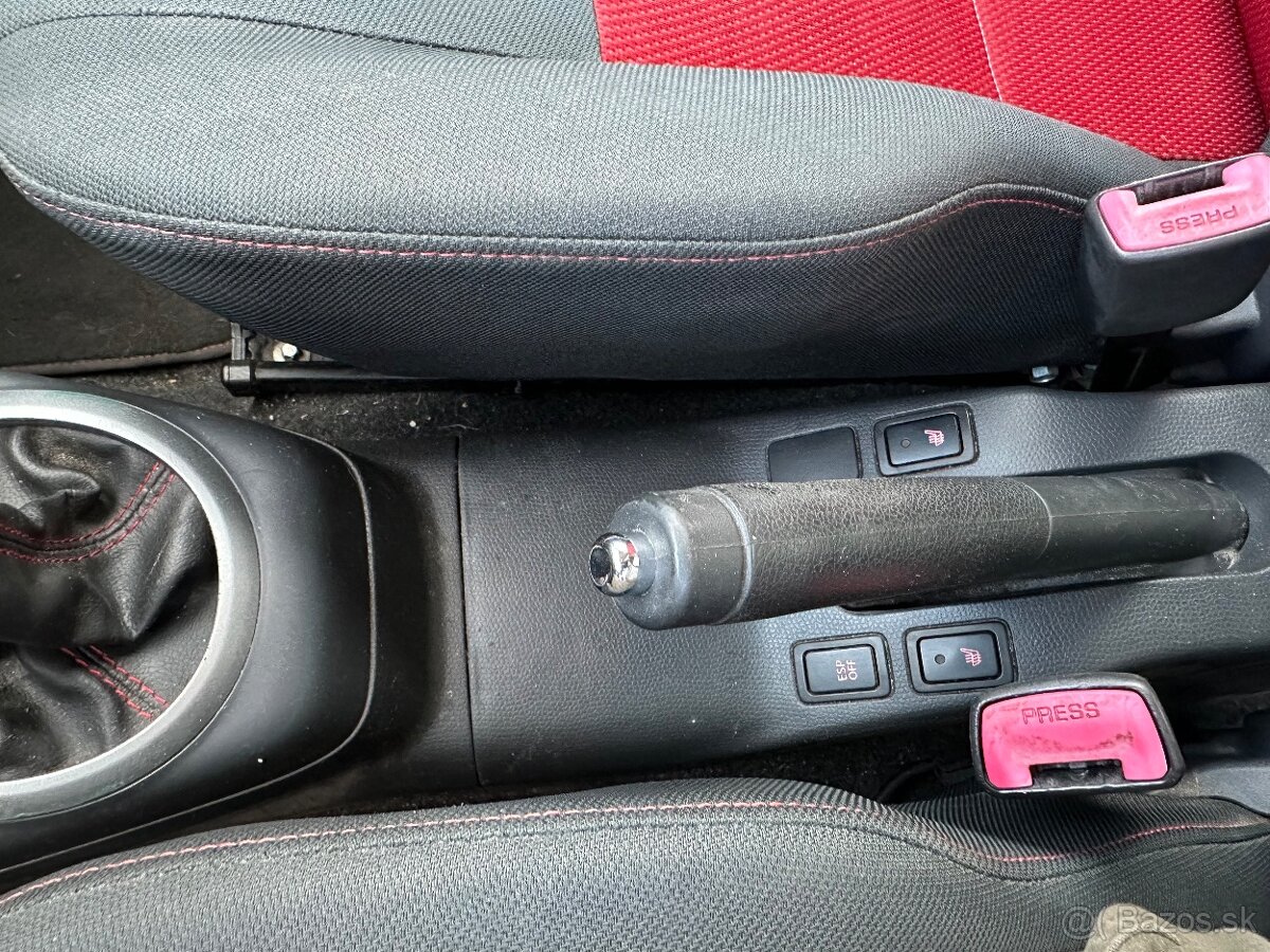 Suzuki swift sport - 8