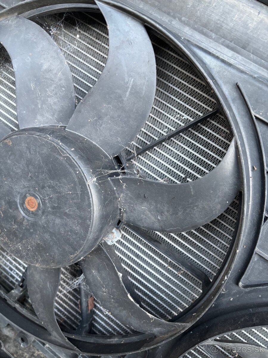 VW touran 1.6 fsi predné čelo - 8