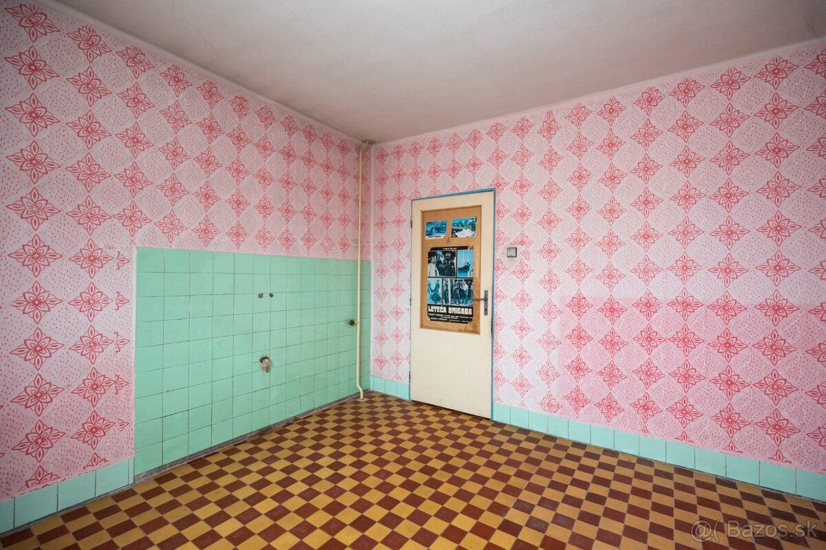 Viacgeneračný dom, dom s podnikaním, ZV Sekier - 8