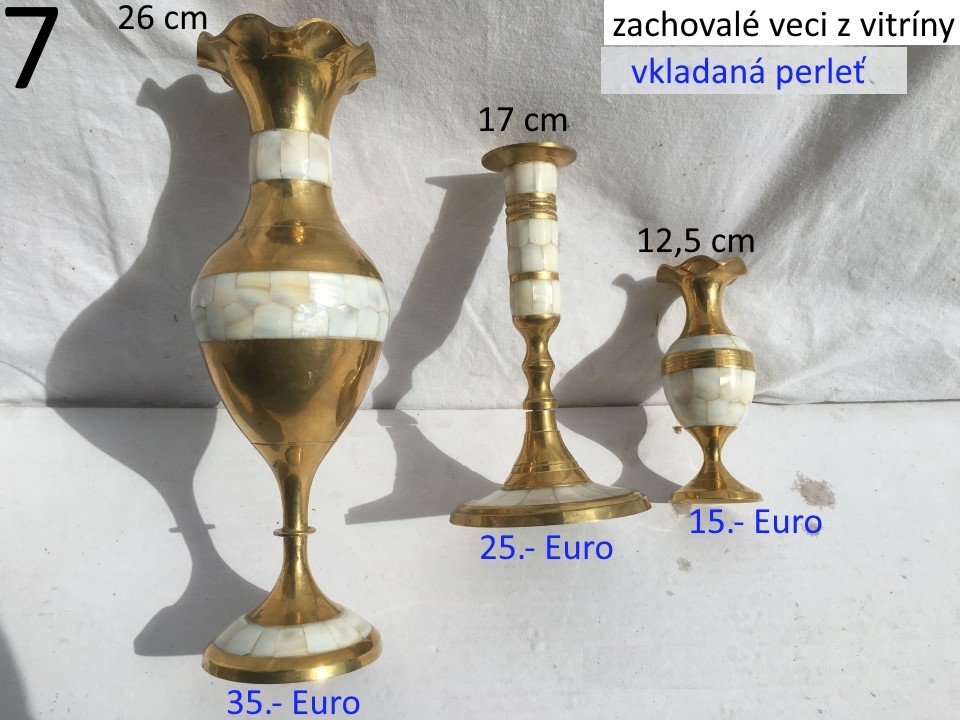 Orientalne dekoračné predmety z vitríny - 8