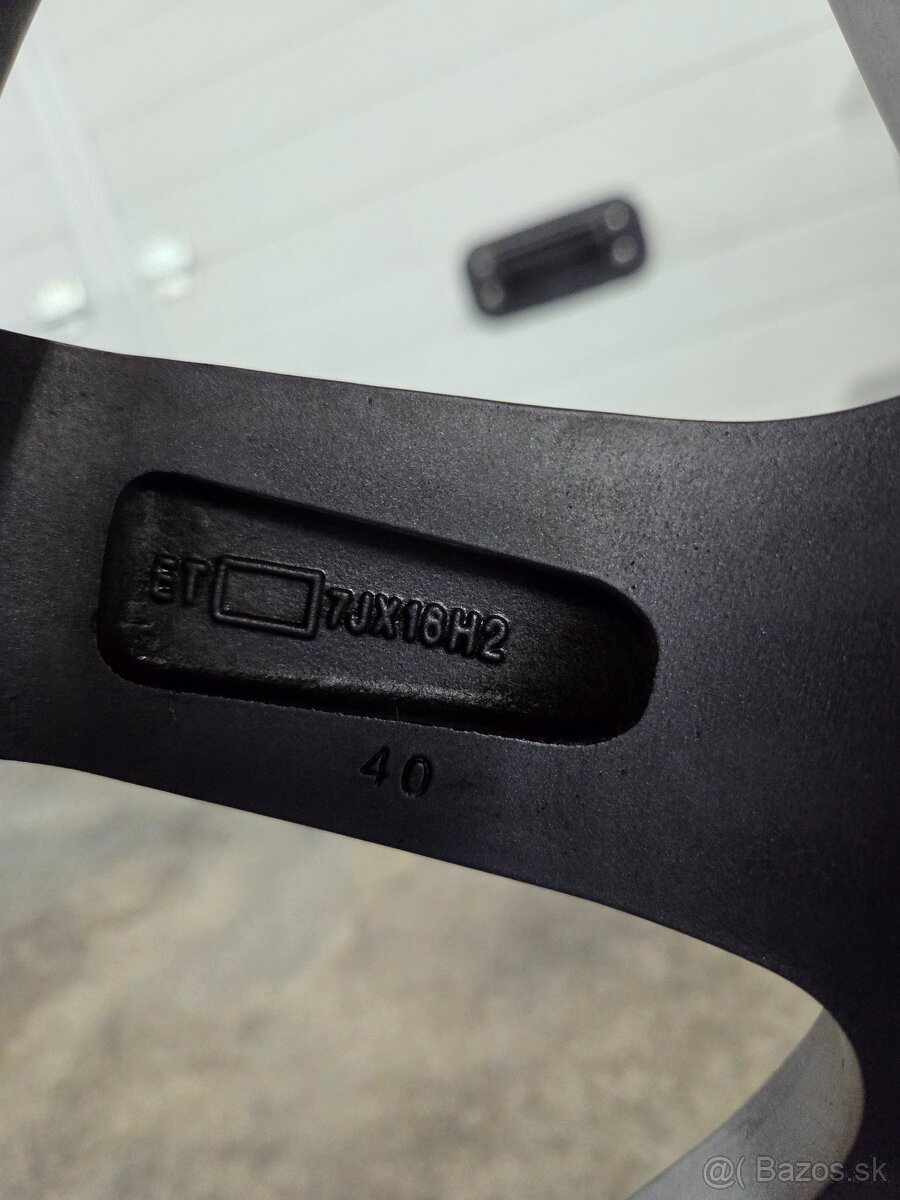 Hlinikove disky, elektrony R16 - 8