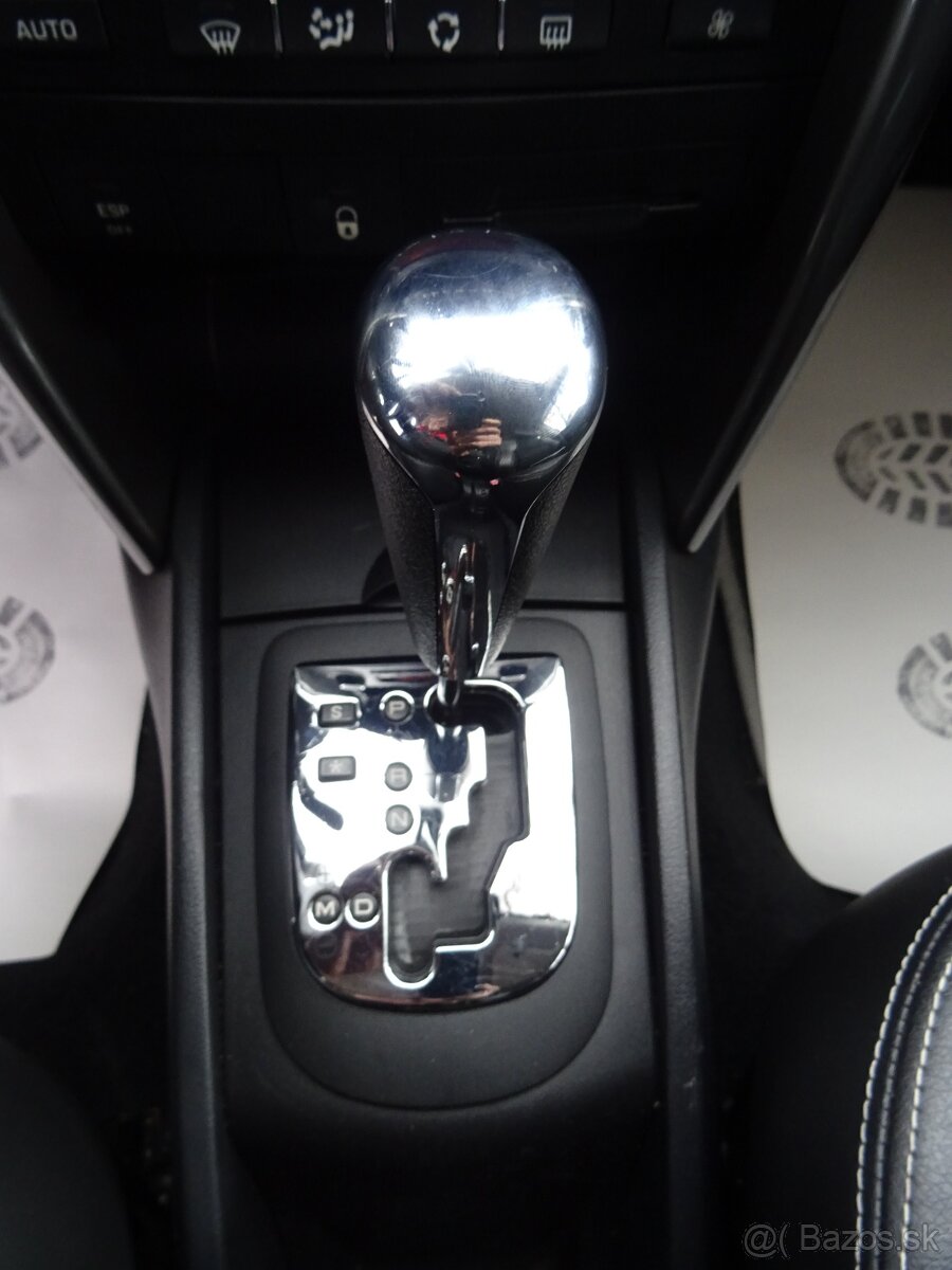 Peugeot 207 SW 1,6i 88kW Automat, Rezervováno - 8