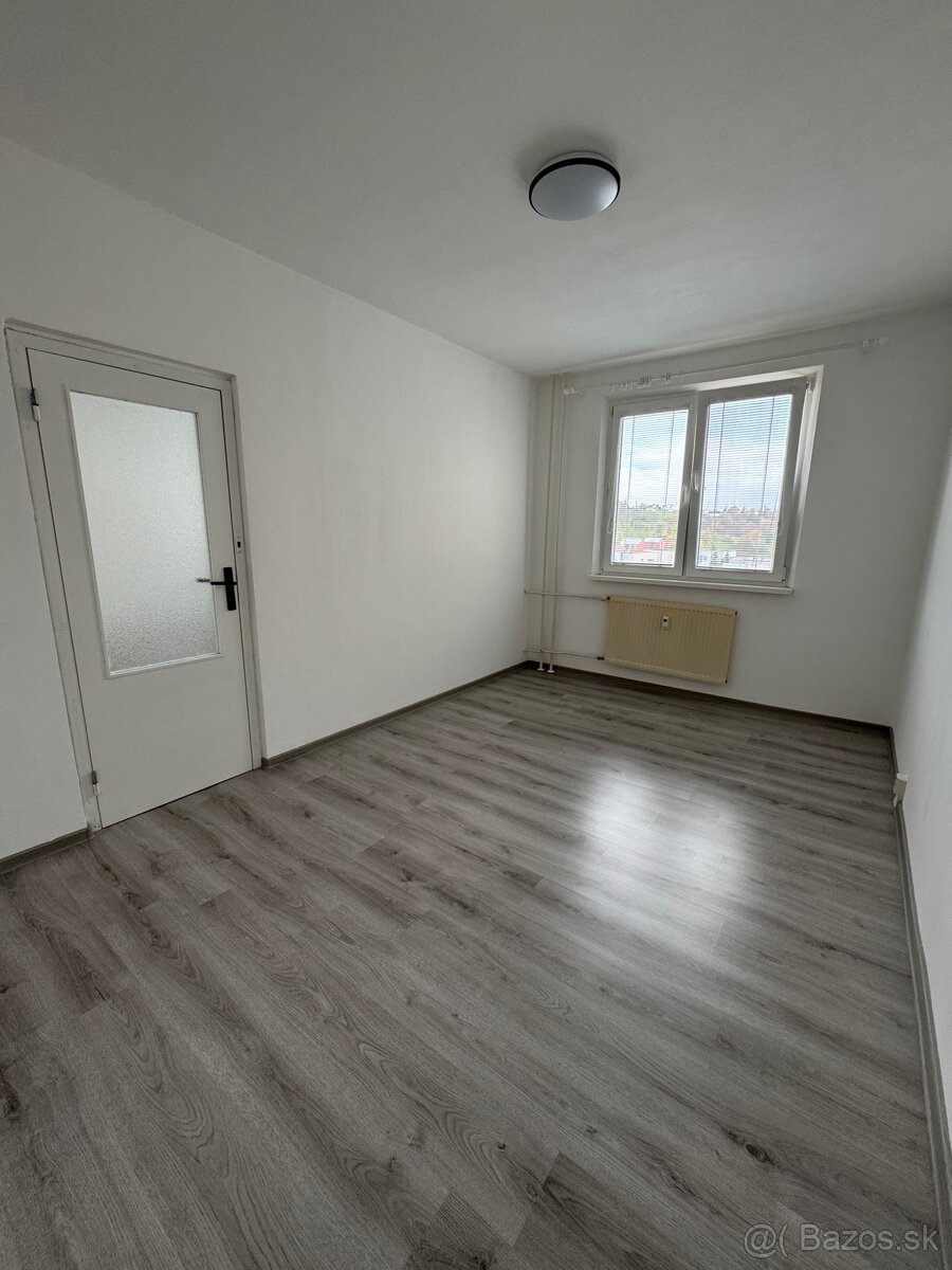 Ponúkam na prenájom 3-izbový byt s loggiou - 8